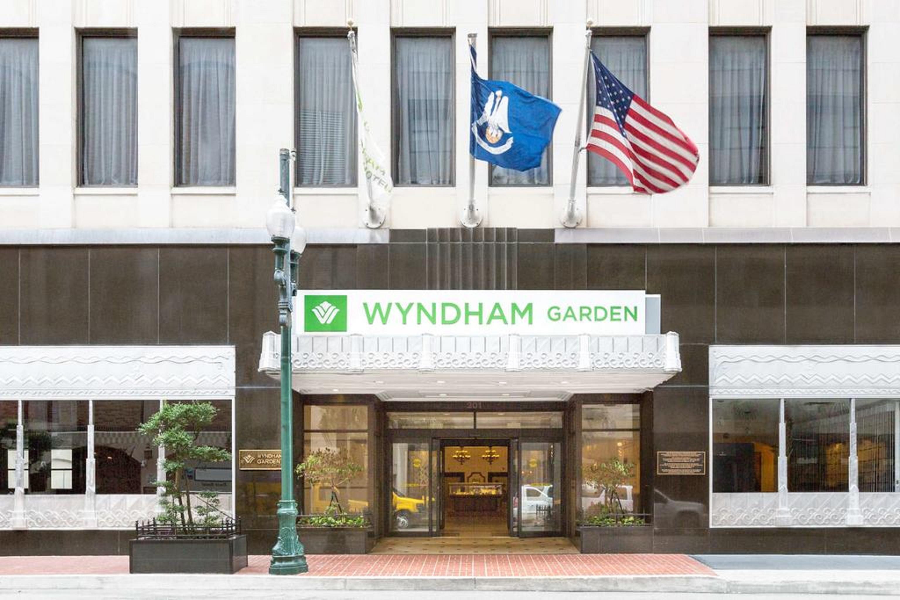 Wyndham Garden Baronne Plaza Hotel New Orleans Exterior foto