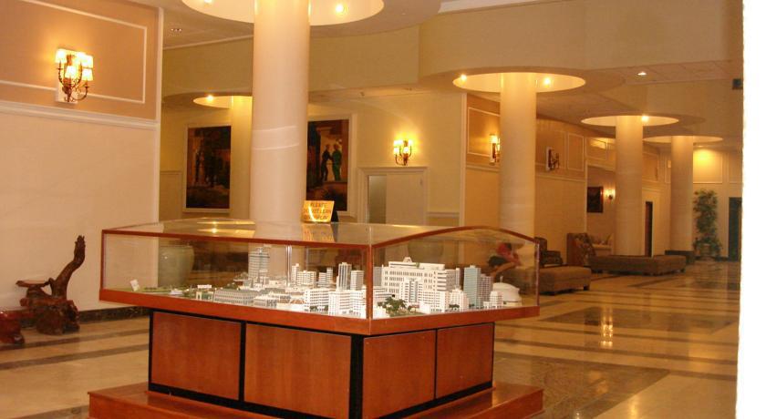Wyndham Garden Baronne Plaza Hotel New Orleans Exterior foto